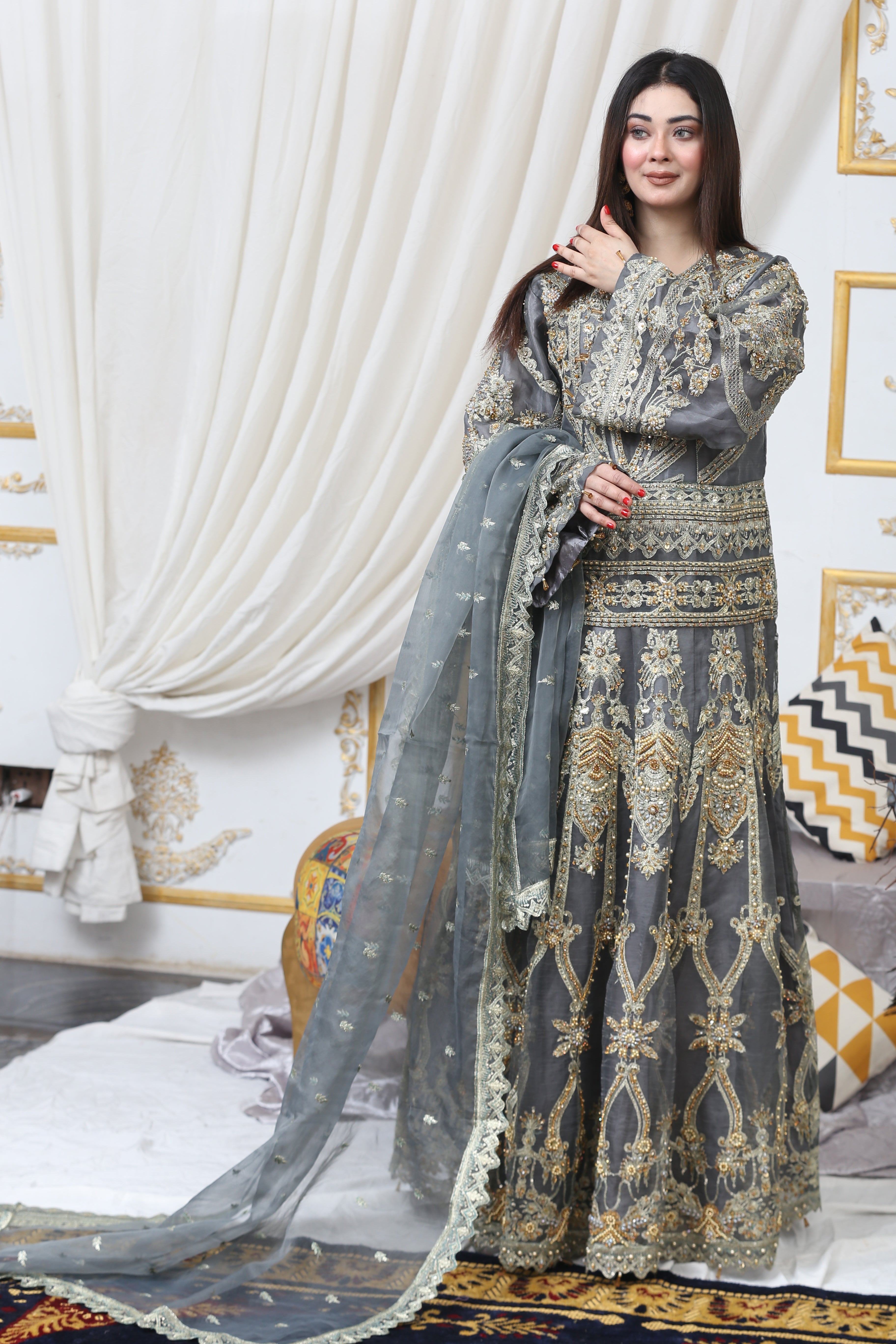 SAORA - SAIRA SHAKIRA  (FF2427)