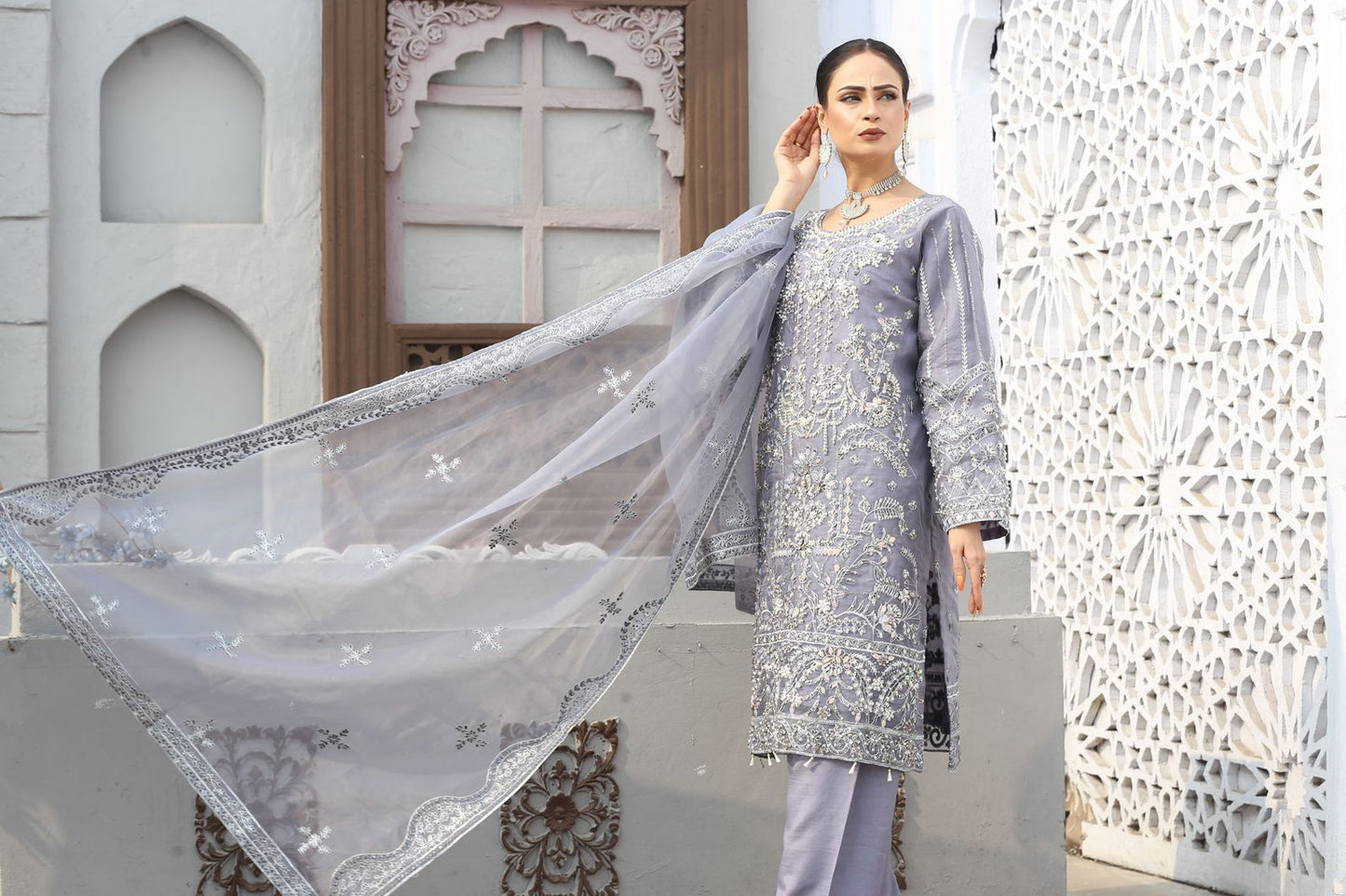 MOONLIGHT - MADIHA AWAIS (FF2435)